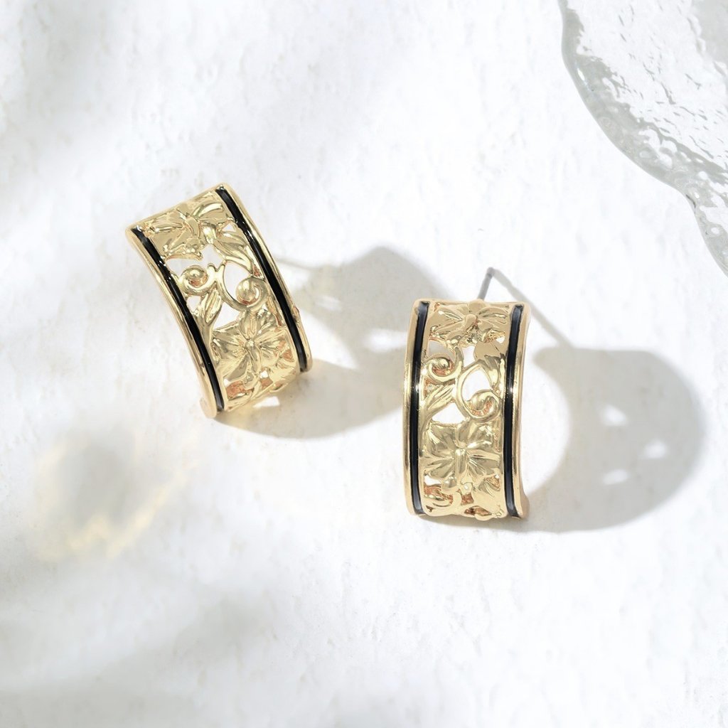 Hawaiian Hibiscus Heirloom Border Style Cuff Earrings